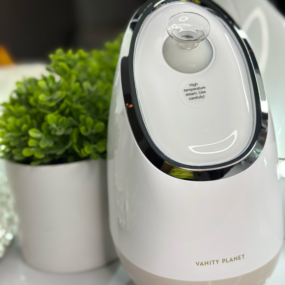 Vanity Planet facial steamer